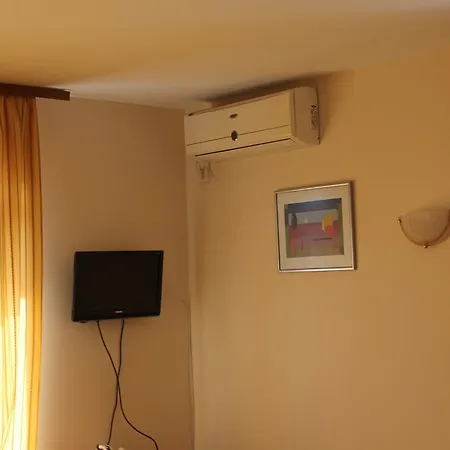 Royall Dreams Apartment Nessebar